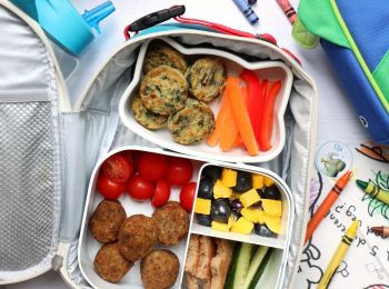 The summer holidays are nearly over which means little ones will be going back to nursery and school soon. Here are some simple lunchbox ideas, so you can send your child back-to-school with a delicious and nutritious lunch. 