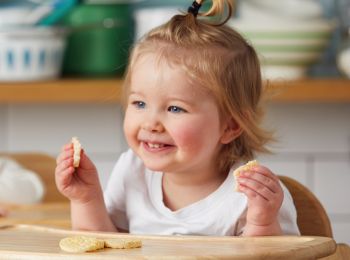 Top tips for toddler snack time. 